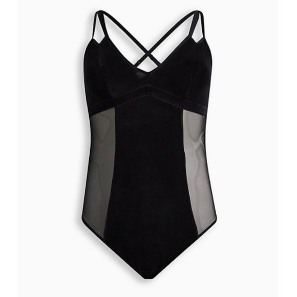 🆕 Black Velour and Mesh Bodysuit 2 2X 18 20 NWT Torrid New! Top - Picture 2 of 5